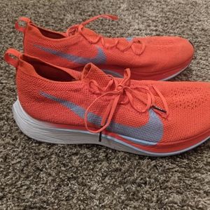 Nike Vaporfly 4% Flyknit